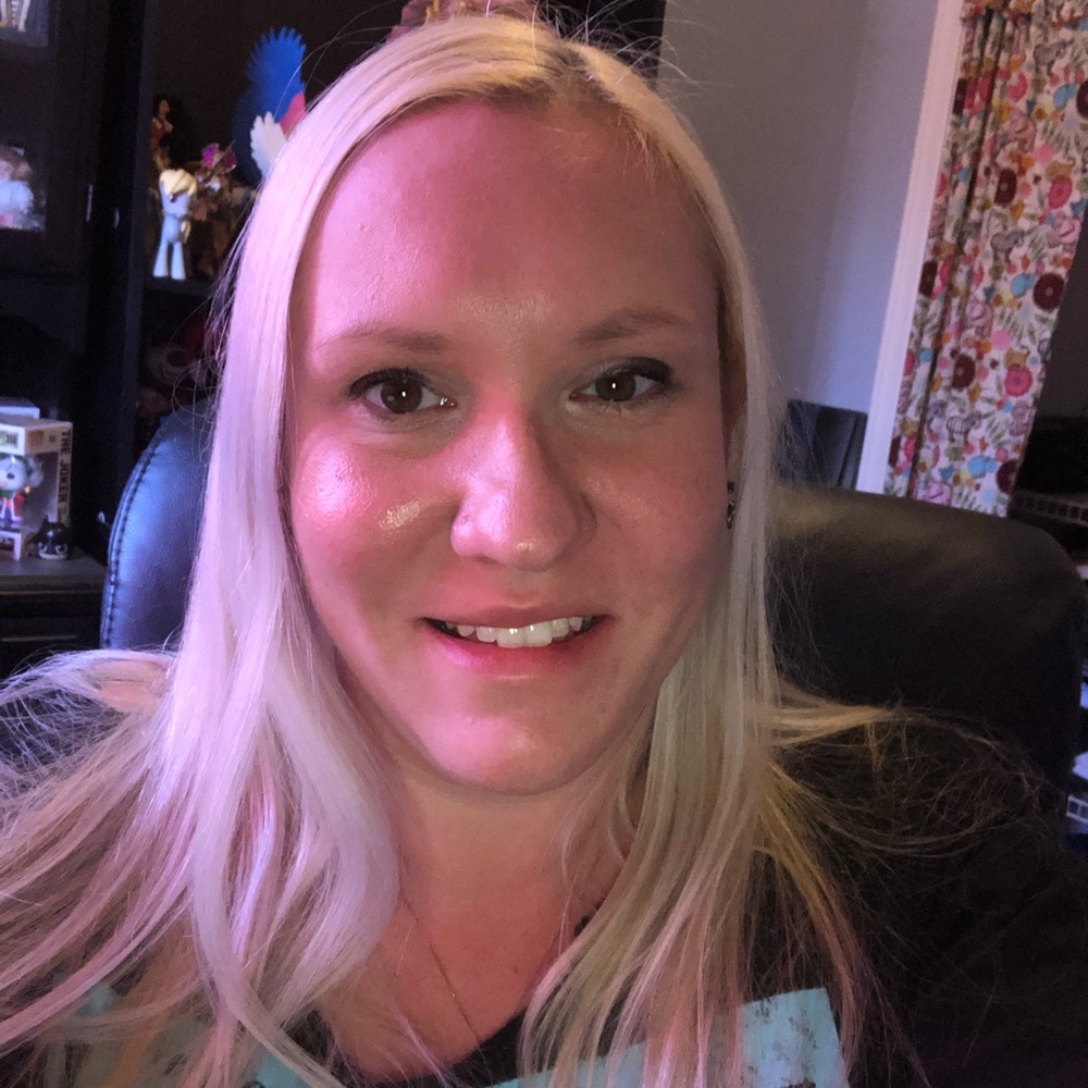 Meet your Posher, Heidi